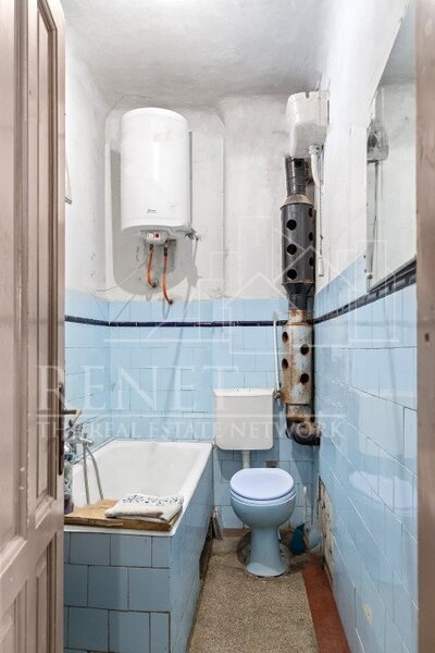 Matei Voievod, casa si teren 300 mp, singur curte.